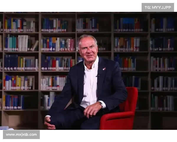 拜仁传奇鲁梅尼格球场角色深度揭秘从锋线核心到战术灵魂的转变